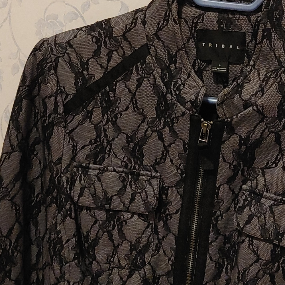 Tribal jacket - Picture 2 of 5